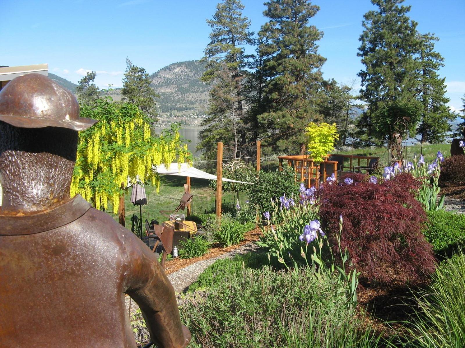 Cormier'S Studio Guest Suites Penticton Exterior foto